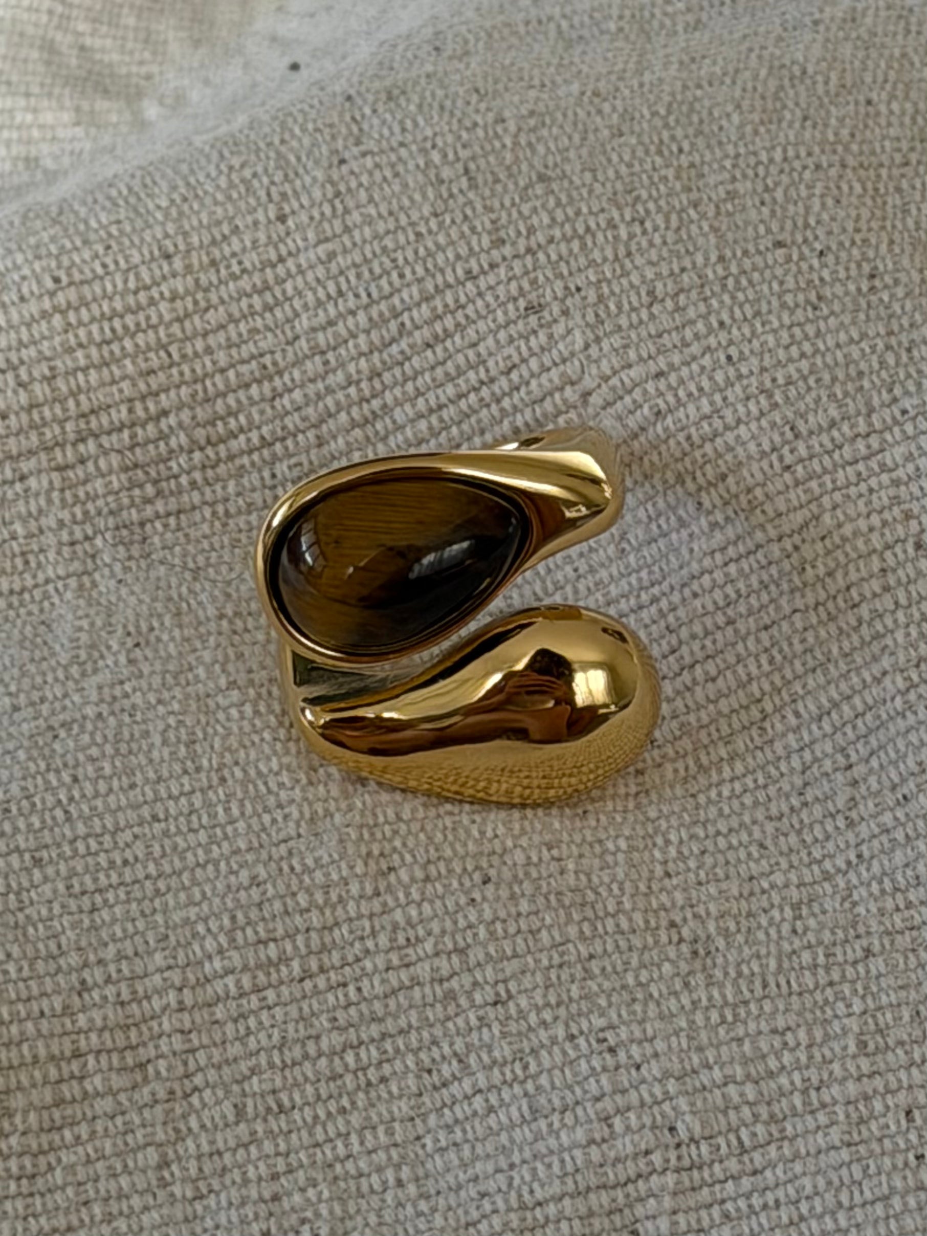 Harlow Ring
