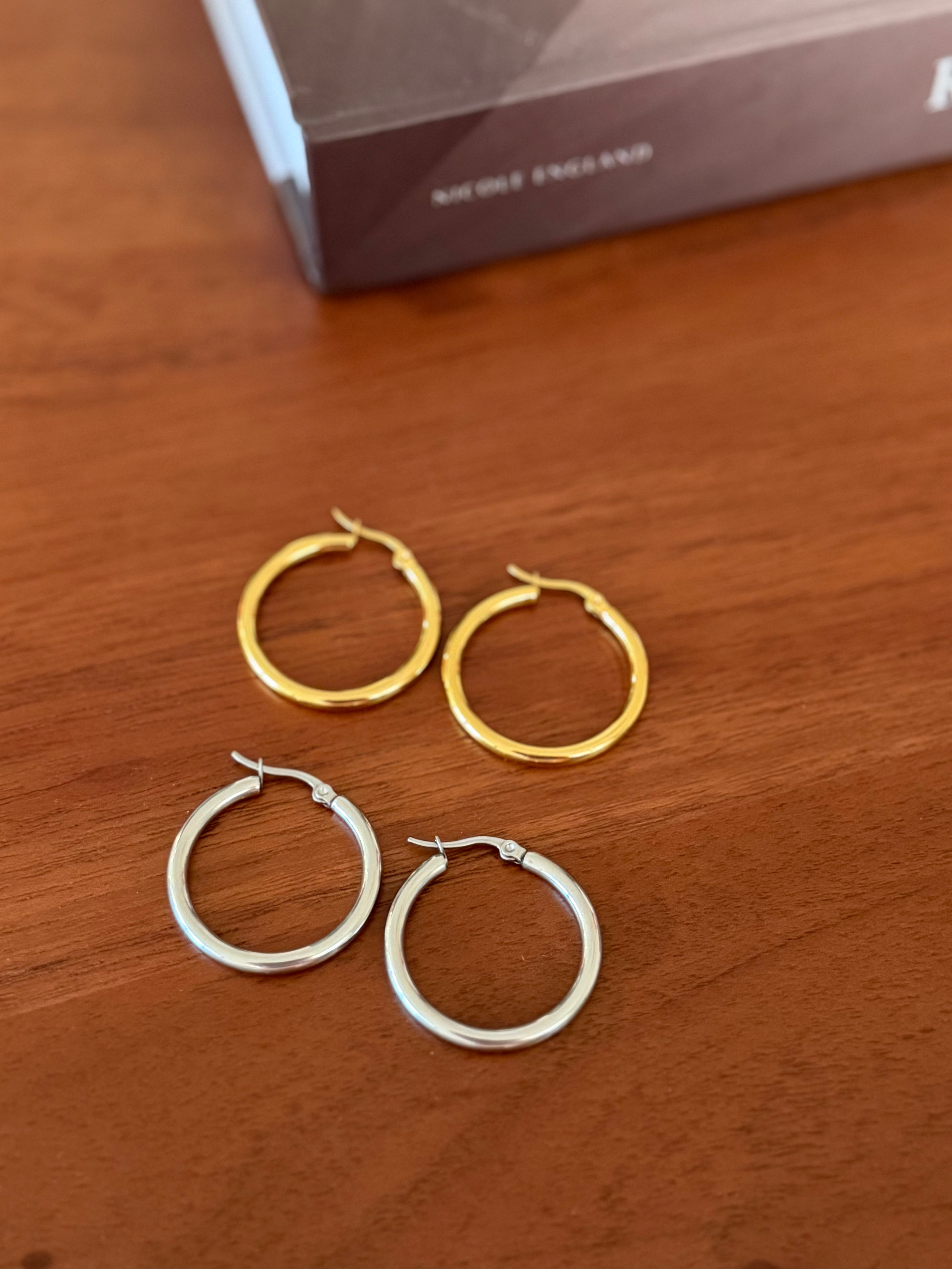 Jessica Hoops